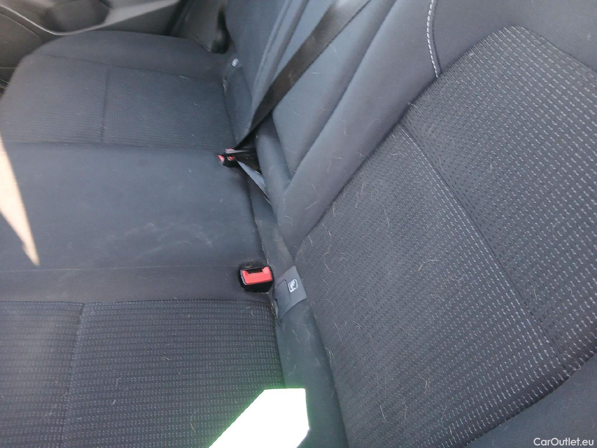  Nissan  Qashqai NISSAN  / 2021 / 5P / todoterreno DIG-T 116kW (158CV) mHEV Xtronic Acenta (AC) #16