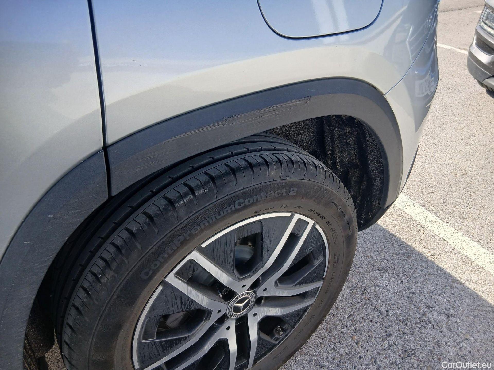  Mercedes  GLA MERCEDES-BENZ  / 2020 / 5P / todoterreno  250 e #16