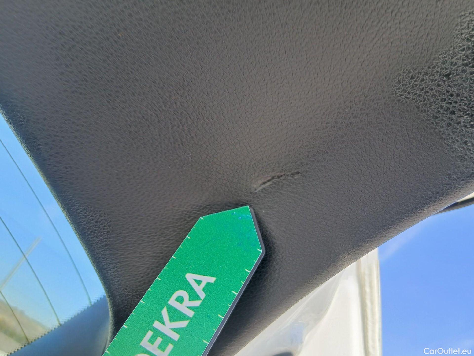  Mercedes  A-Klasse MERCEDES-BENZ Clase A / 2018 / 5P / berlina con portón A 180 d #46