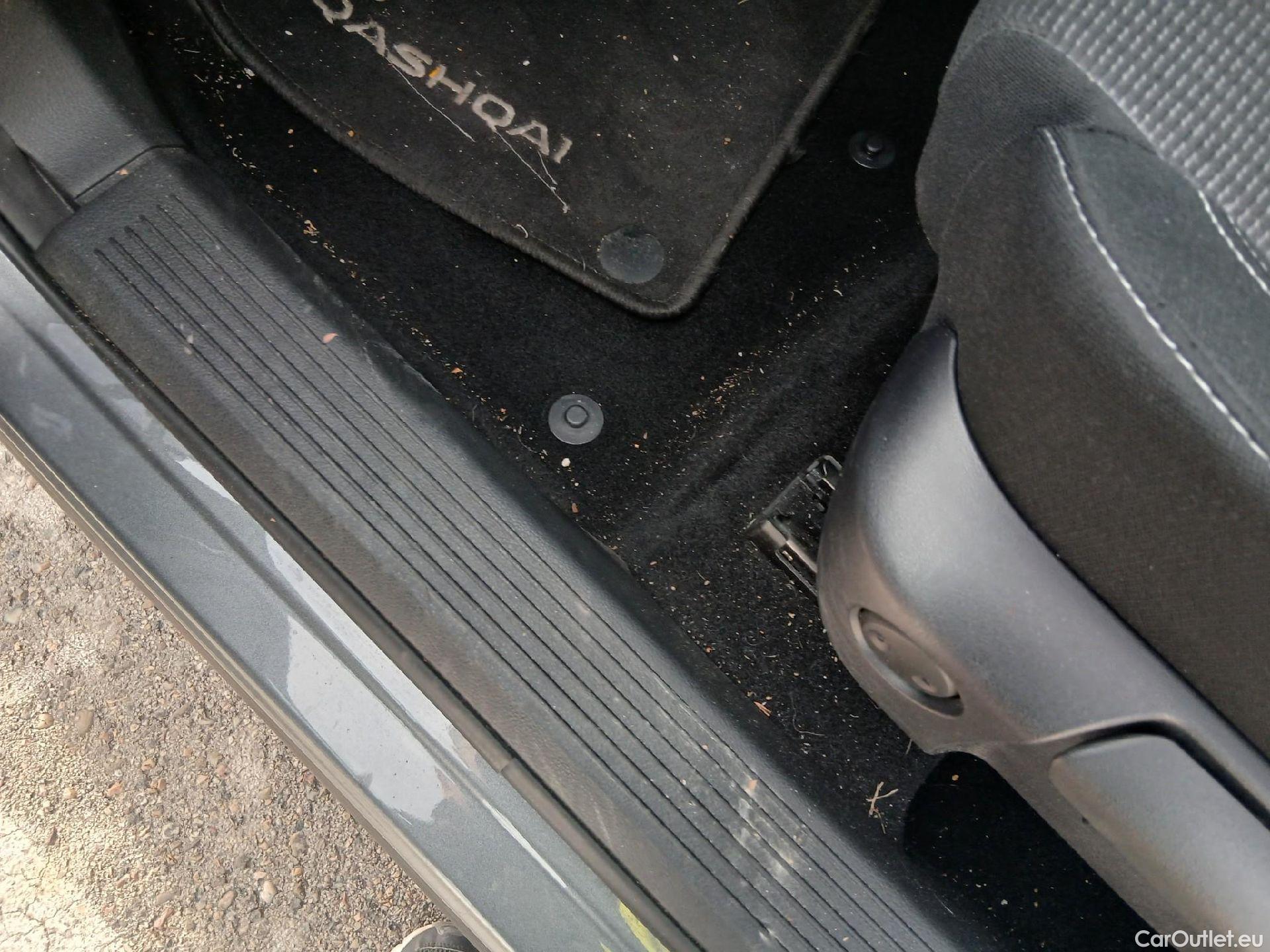  Nissan  Qashqai NISSAN  / 2021 / 5P / todoterreno DIG-T 116kW (158CV) mHEV Xtronic Acenta (AC9) #2