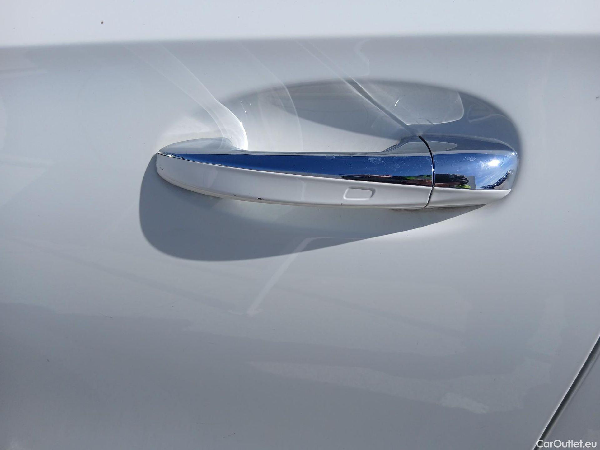  Mercedes  A-Klasse MERCEDES-BENZ Clase A / 2018 / 5P / berlina con portón A 180 d #22