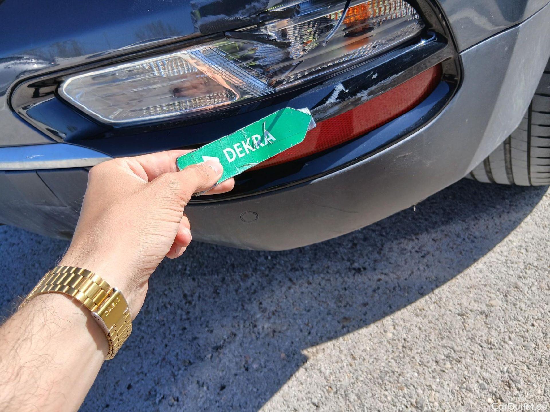  KIA  Sportage KIA  1.6MHEV Drive 100kW(136CV) 4x2(Crist Tintados) #27