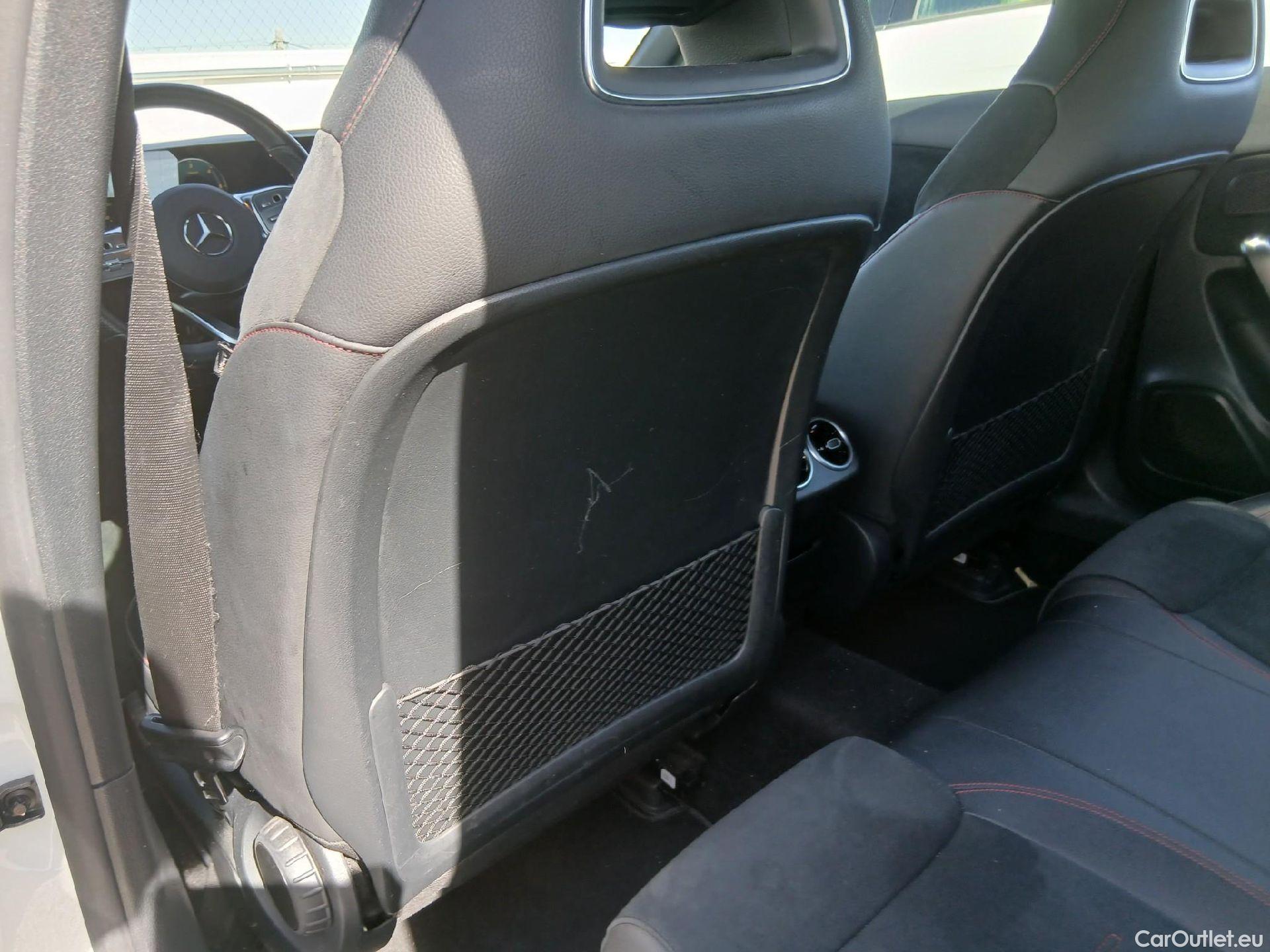  Mercedes  A-Klasse MERCEDES-BENZ Clase A / 2018 / 5P / berlina con portón A 180 d #34