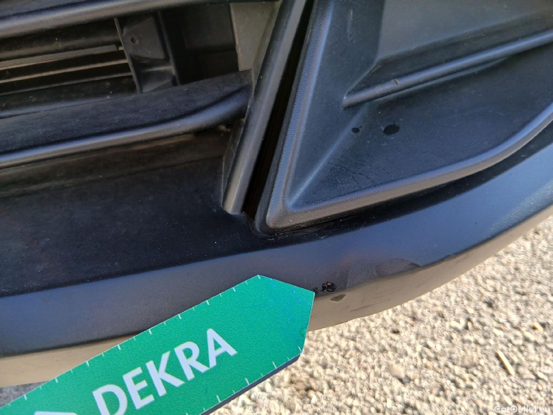  Nissan  Qashqai NISSAN  / 2021 / 5P / todoterreno DIG-T 116kW (158CV) mHEV Xtronic Acenta (AC) #6