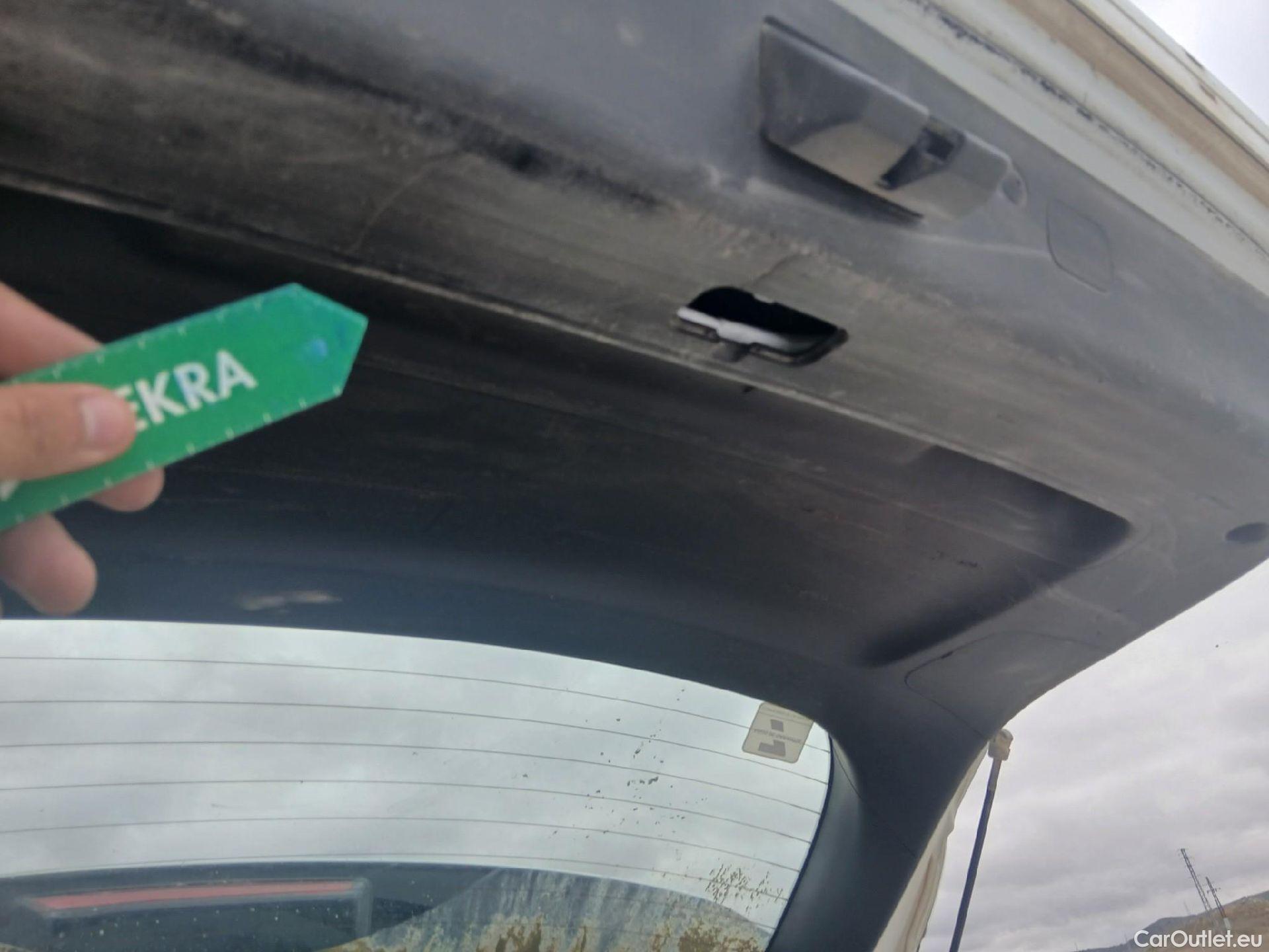  KIA  Sportage KIA  / 2018 / 5P / todoterreno 1.6 MHEV Business 100kW (136CV) 4x4 #8