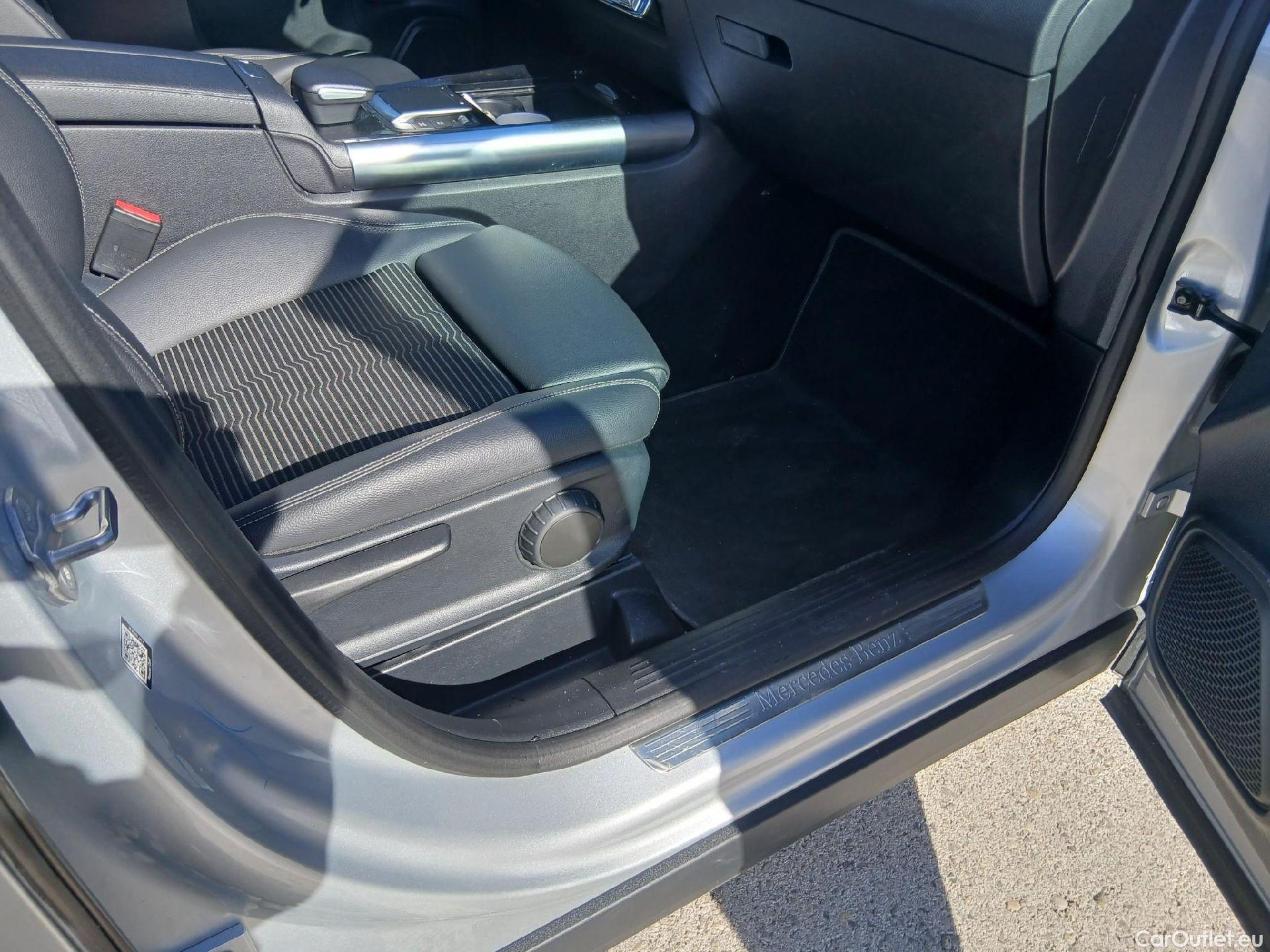  Mercedes  GLA MERCEDES-BENZ  / 2020 / 5P / todoterreno  250 e #59