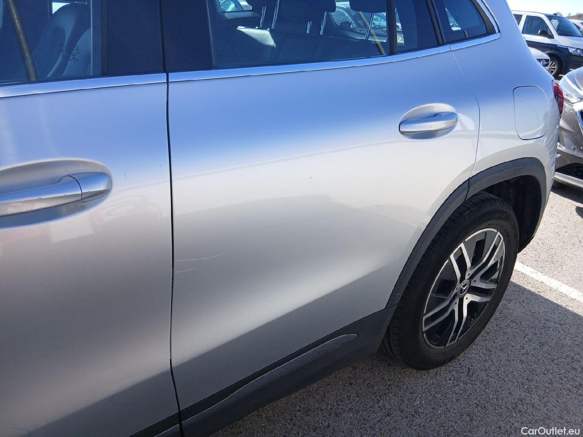  Mercedes  GLA MERCEDES-BENZ  / 2020 / 5P / todoterreno  250 e #15