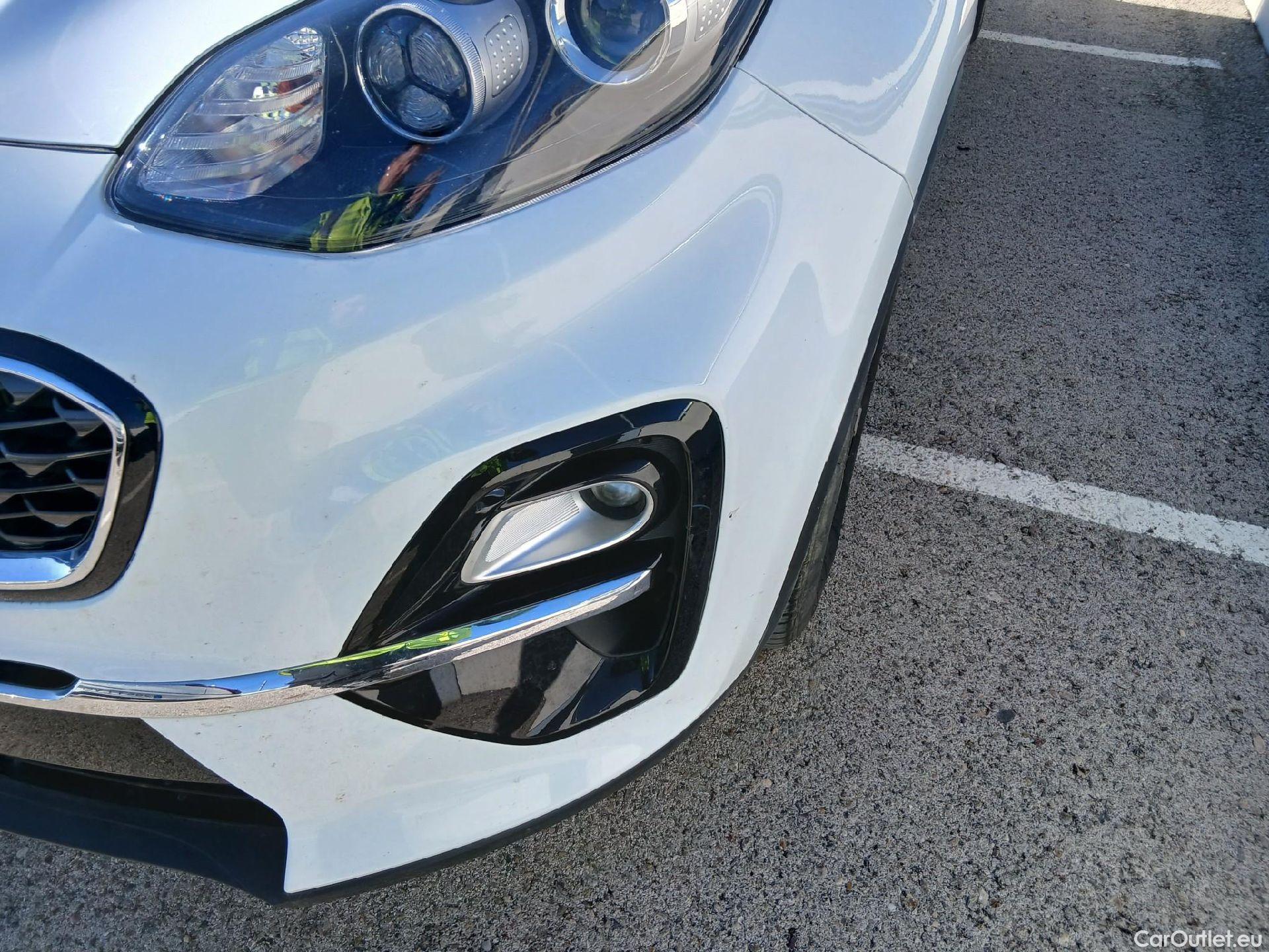  KIA  Sportage KIA  / 2018 / 5P / todoterreno 1.6 MHEV Drive 85kW (115CV) 4x2 #13