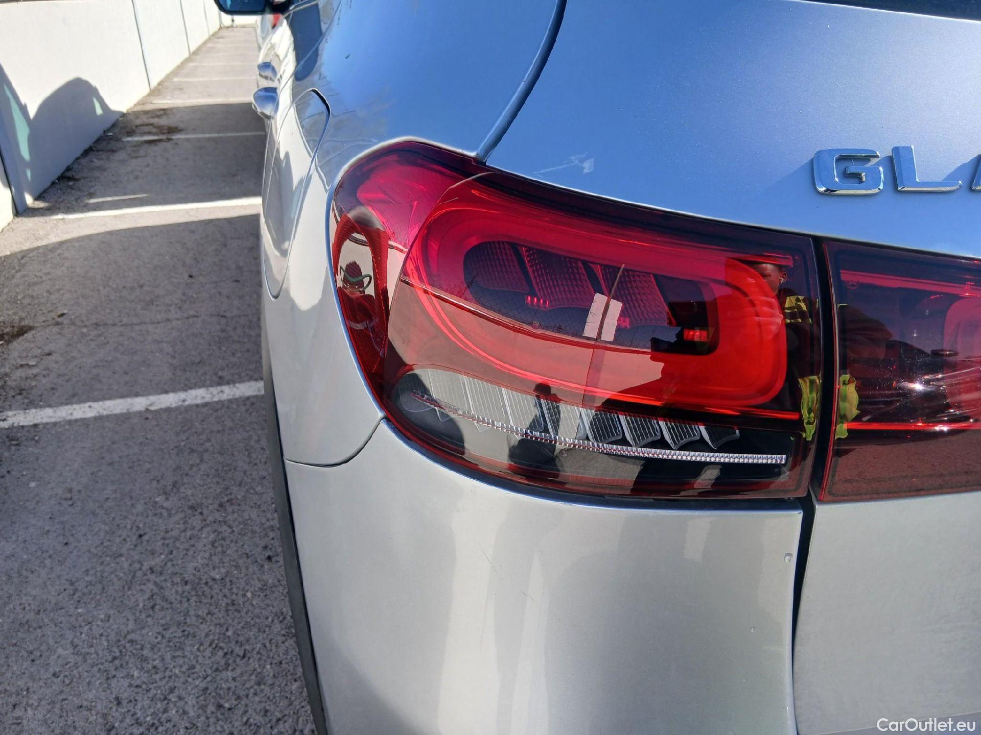  Mercedes  GLA MERCEDES-BENZ  / 2020 / 5P / todoterreno  250 e #28