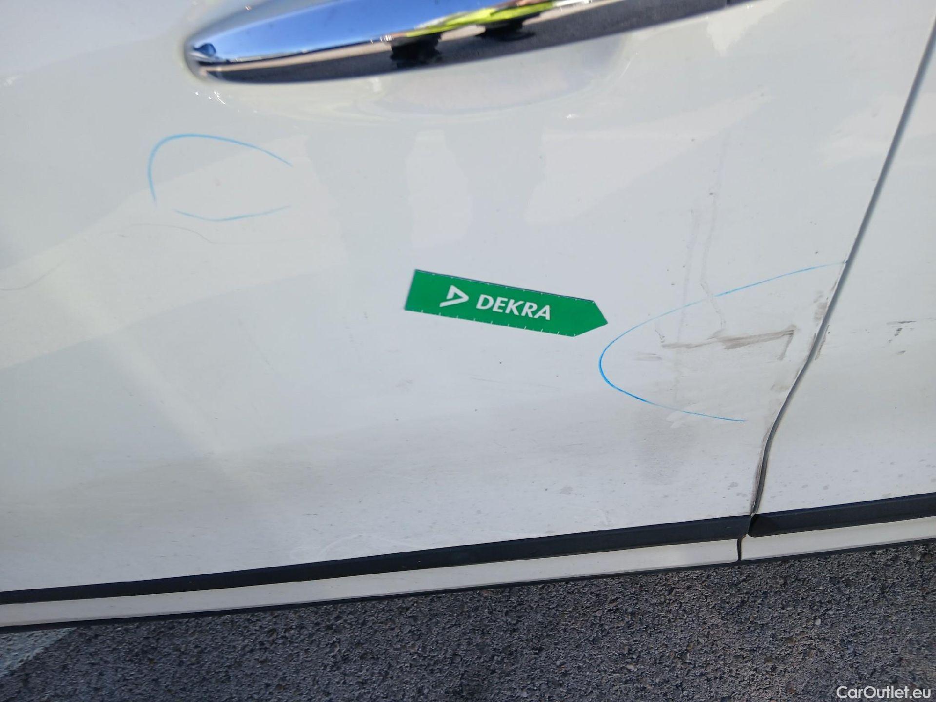  KIA  Niro KIA  / 2019 / 5P / crossover 1.6 GDi HEV 104kW (141CV) Drive #17