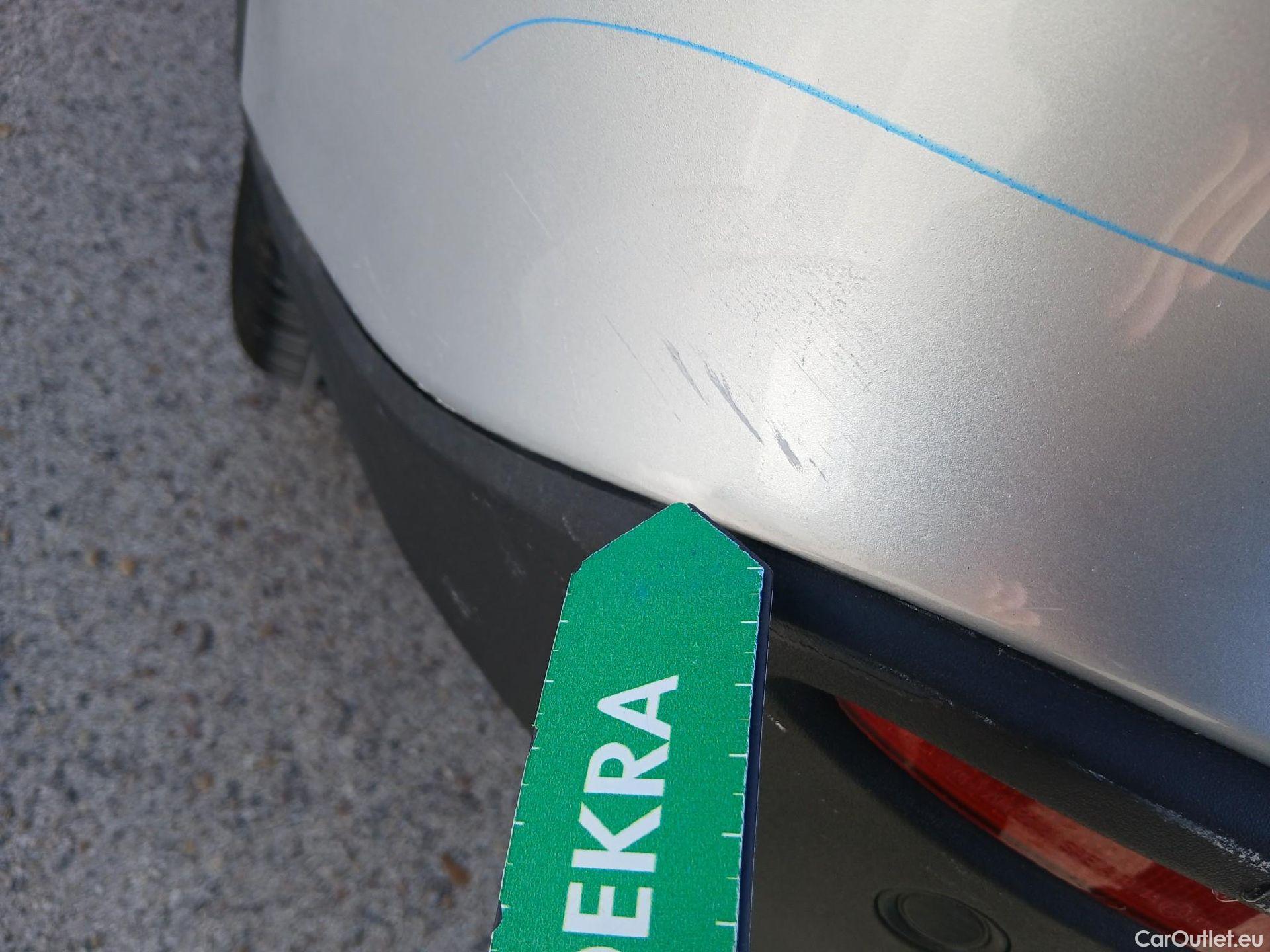  Mercedes  GLA MERCEDES-BENZ  / 2020 / 5P / todoterreno  250 e #24