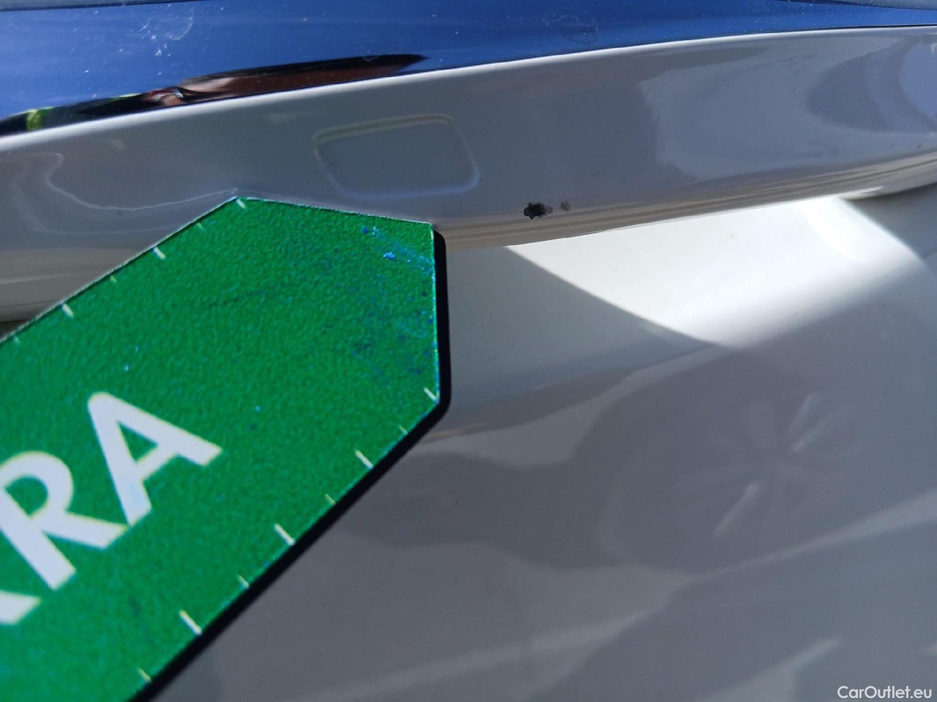  Mercedes  A-Klasse MERCEDES-BENZ Clase A / 2018 / 5P / berlina con portón A 180 d #53