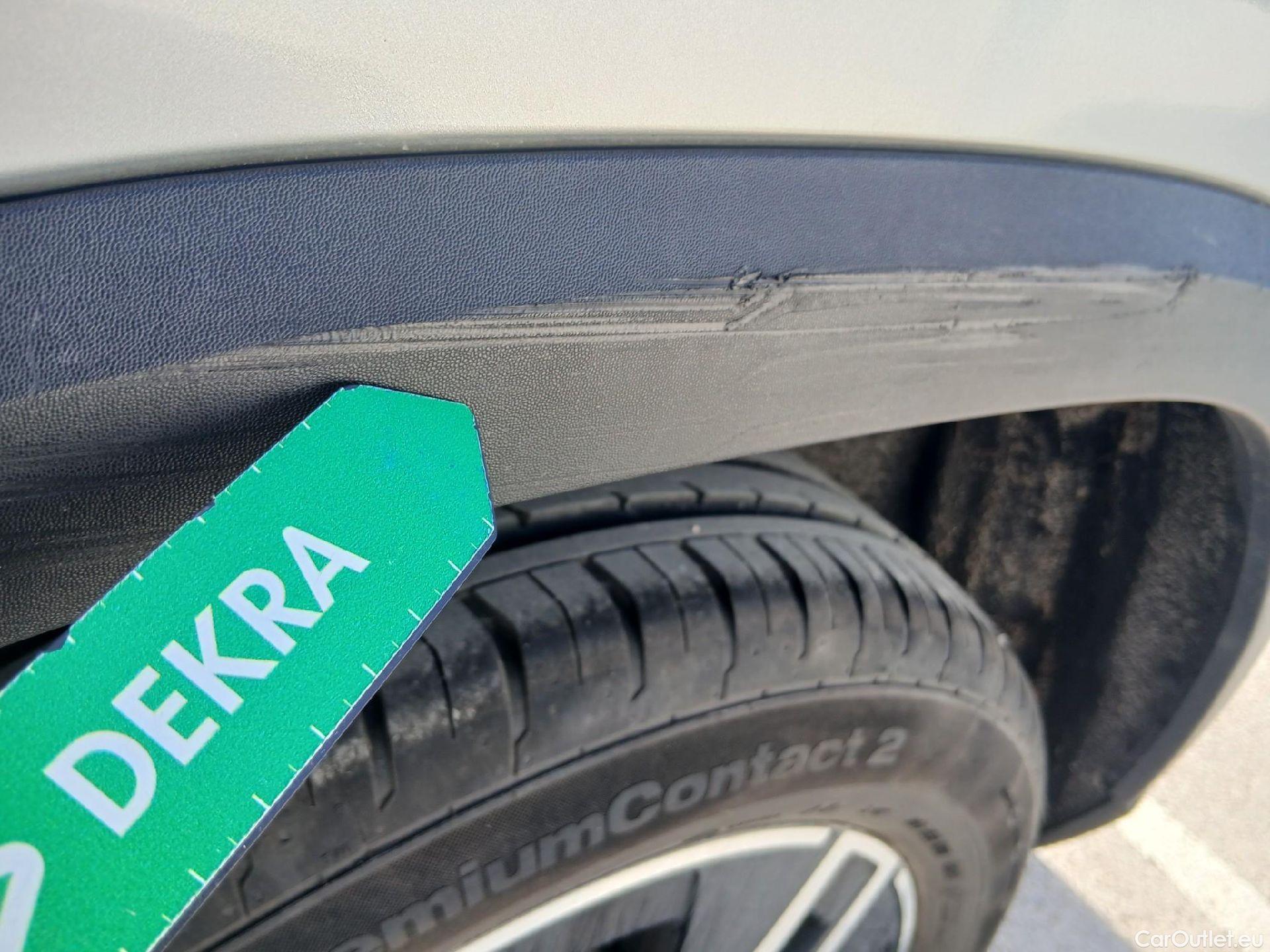  Mercedes  GLA MERCEDES-BENZ  / 2020 / 5P / todoterreno  250 e #17