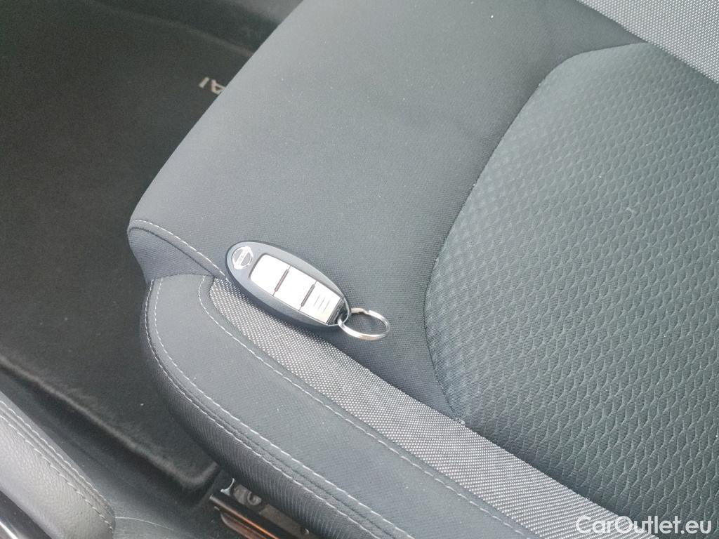  Nissan  Qashqai NISSAN  / 2017 / 5P / todoterreno dCi 150CV (110kW) N-CONNECTA (AC) #2