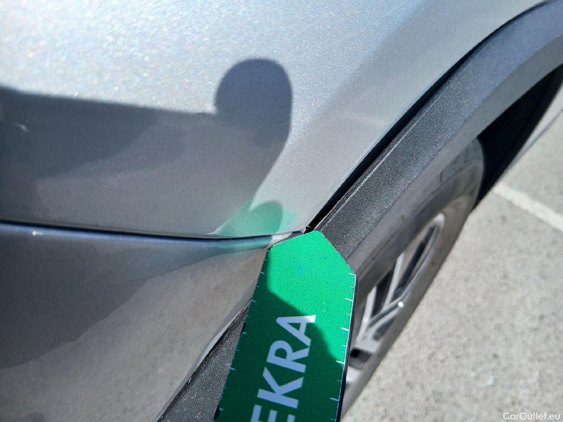  Mercedes  GLA MERCEDES-BENZ  / 2020 / 5P / todoterreno  250 e #44