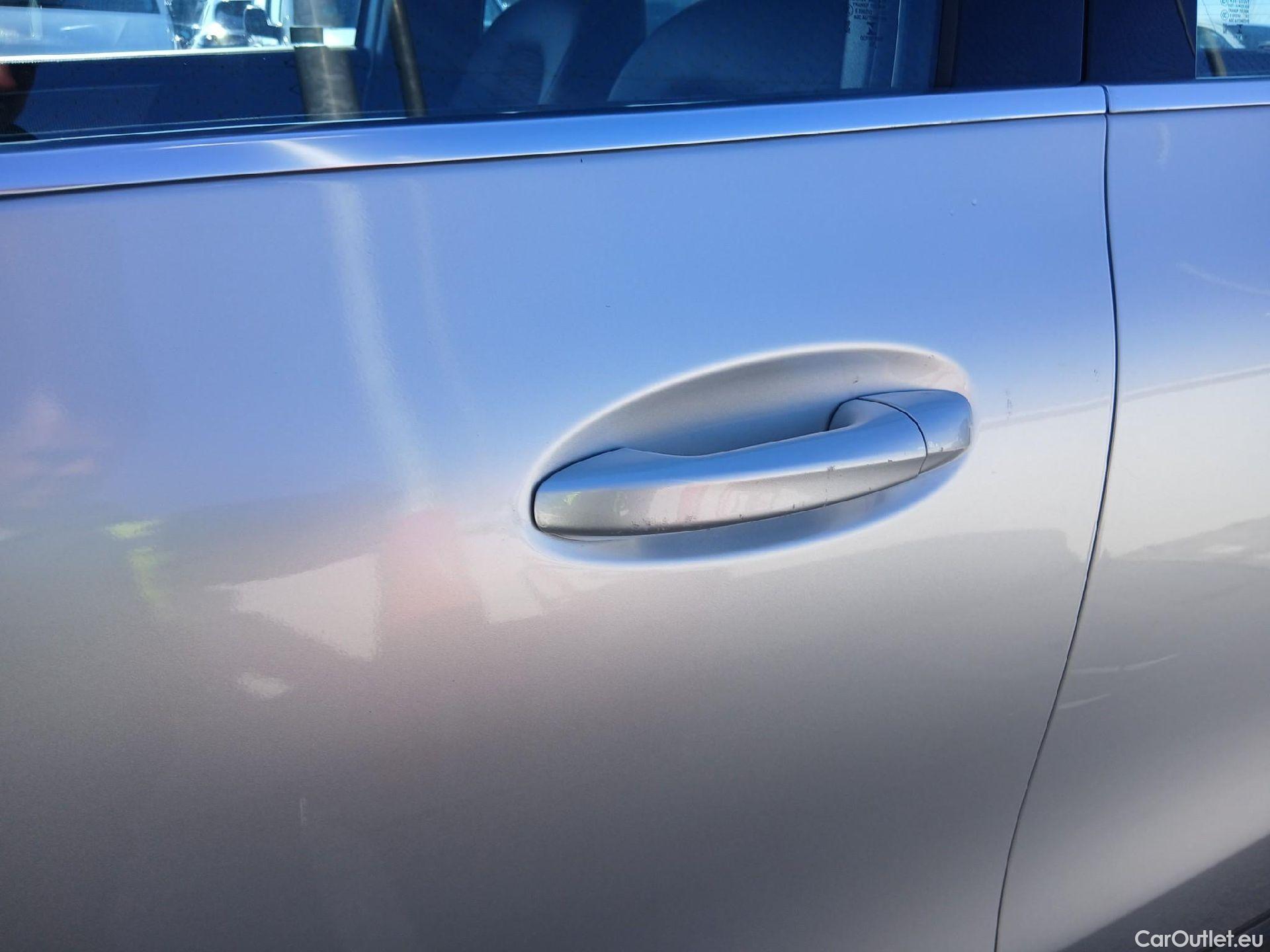  Mercedes  GLA MERCEDES-BENZ  / 2020 / 5P / todoterreno  250 e #12