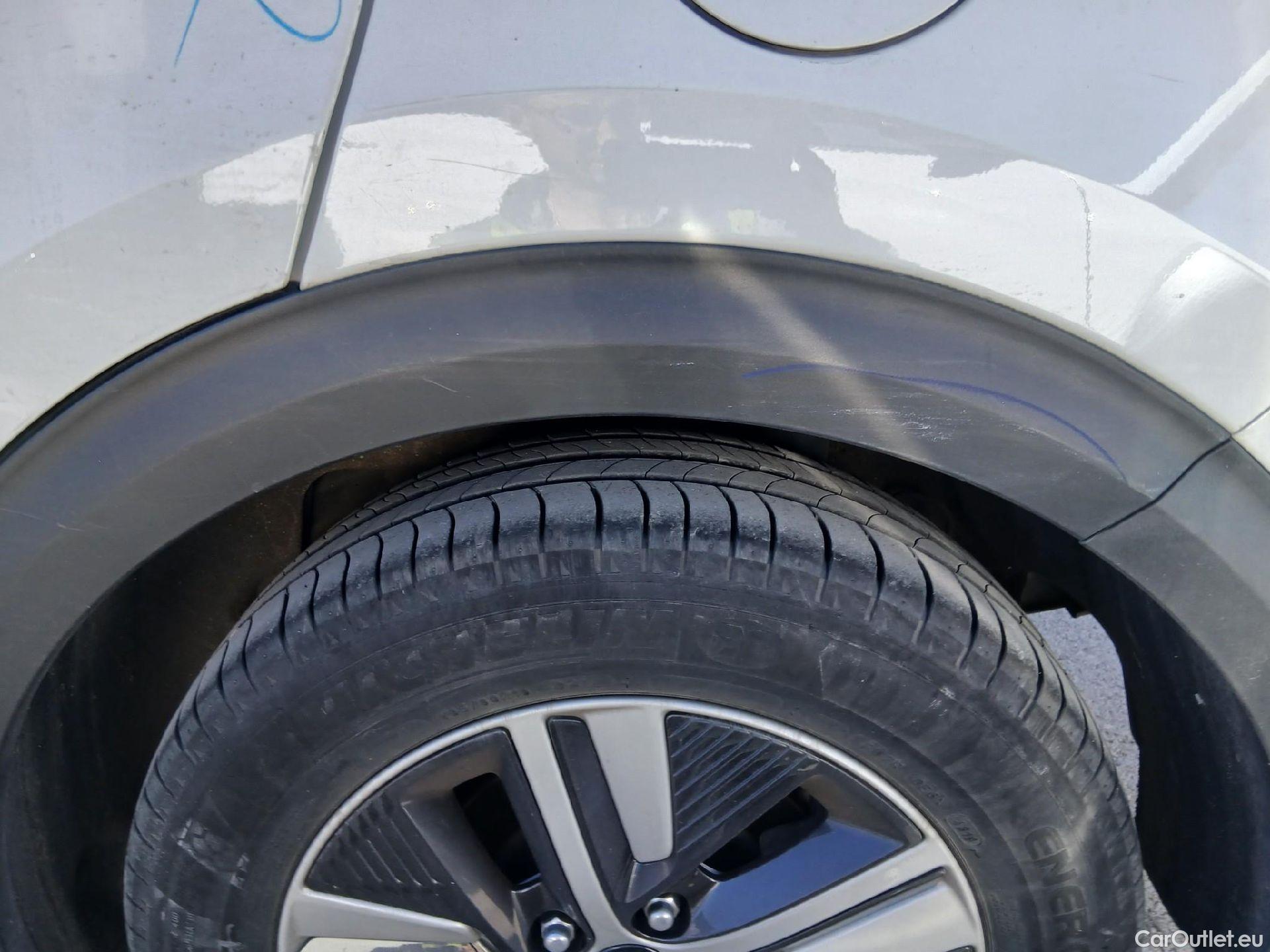  KIA  Niro KIA  / 2019 / 5P / crossover 1.6 GDi HEV 104kW (141CV) Drive #25