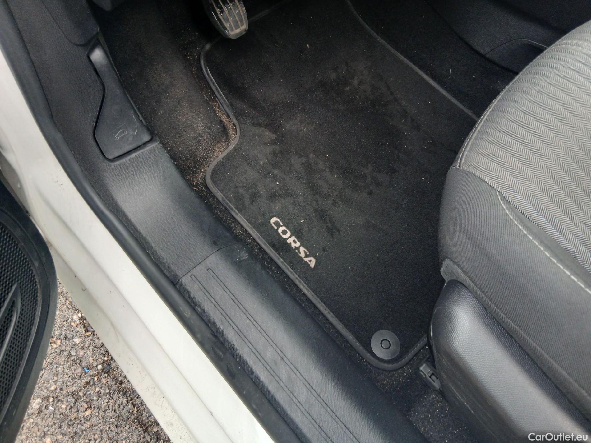  Opel  Corsa OPEL  / 2019 / 5P / berlina con portón 1.2T XHL 74kW (100CV) Edition #3