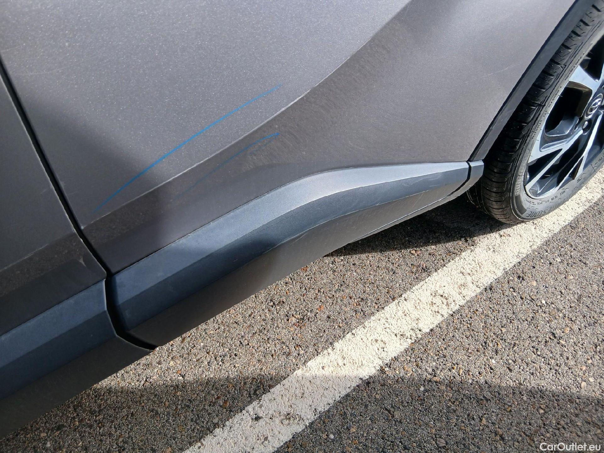  Toyota  C-HR TOYOTA  / 2016 / 5P / todoterreno 1.8 125H Advance (CX) #18