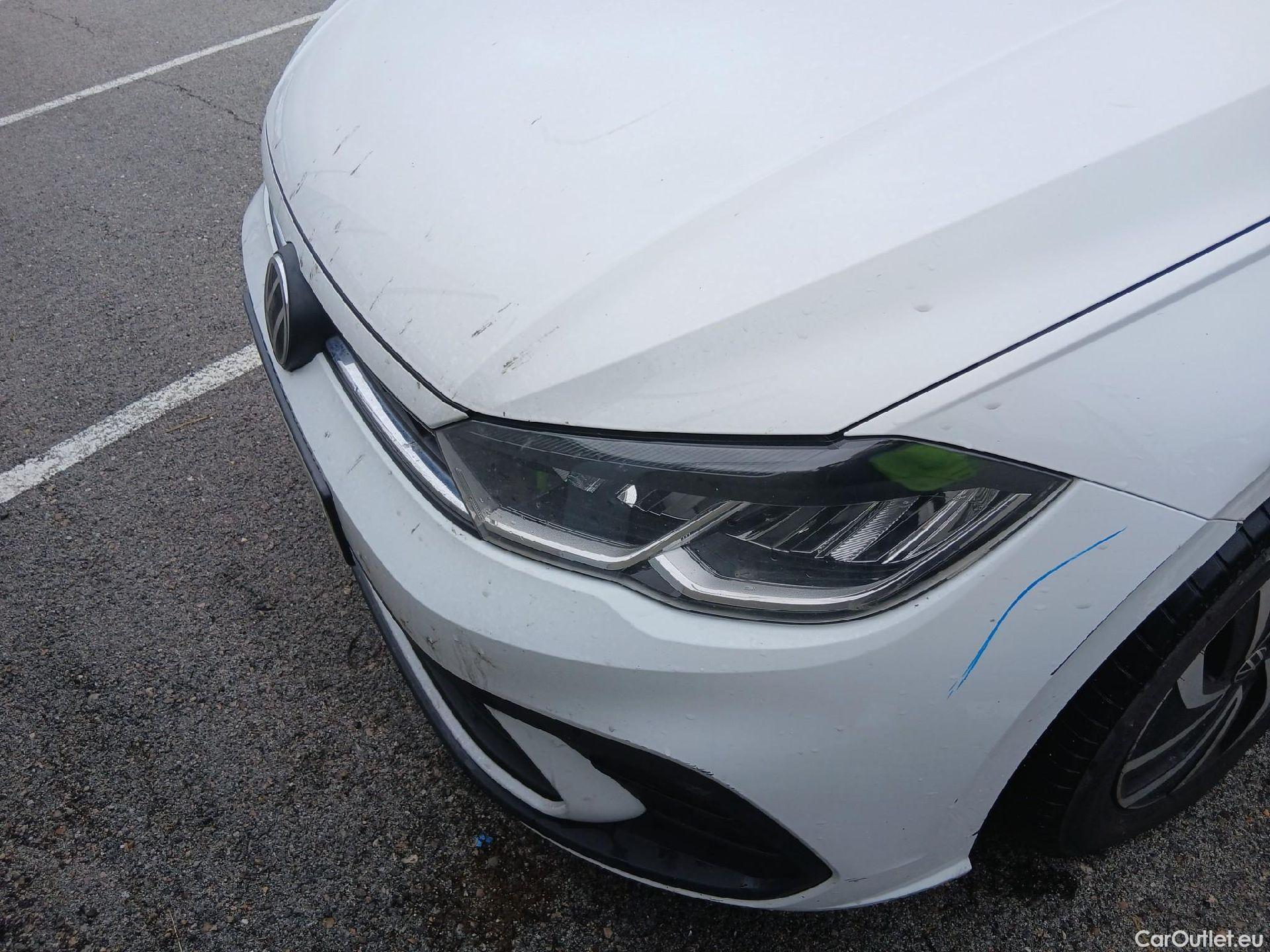  Volkswagen  Polo VOLKSWAGEN  / 2021 / 5P / berlina con portón Life 1.0 TSI 70kW (95CV) #3