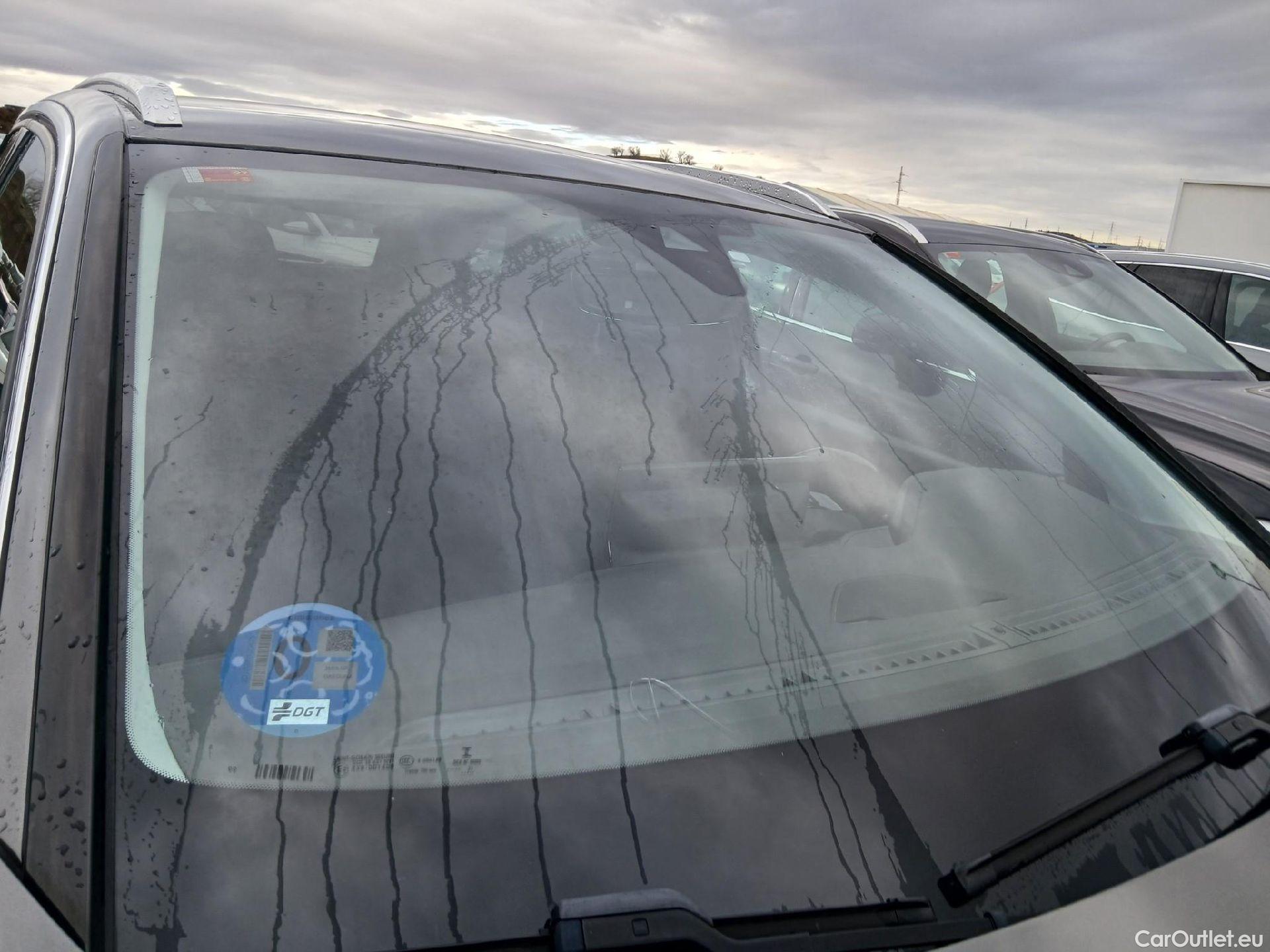  Peugeot  3008 PEUGEOT  Hybrid / 2020 / 5P / todoterreno 225 e-EAT8 Allure Pack #11