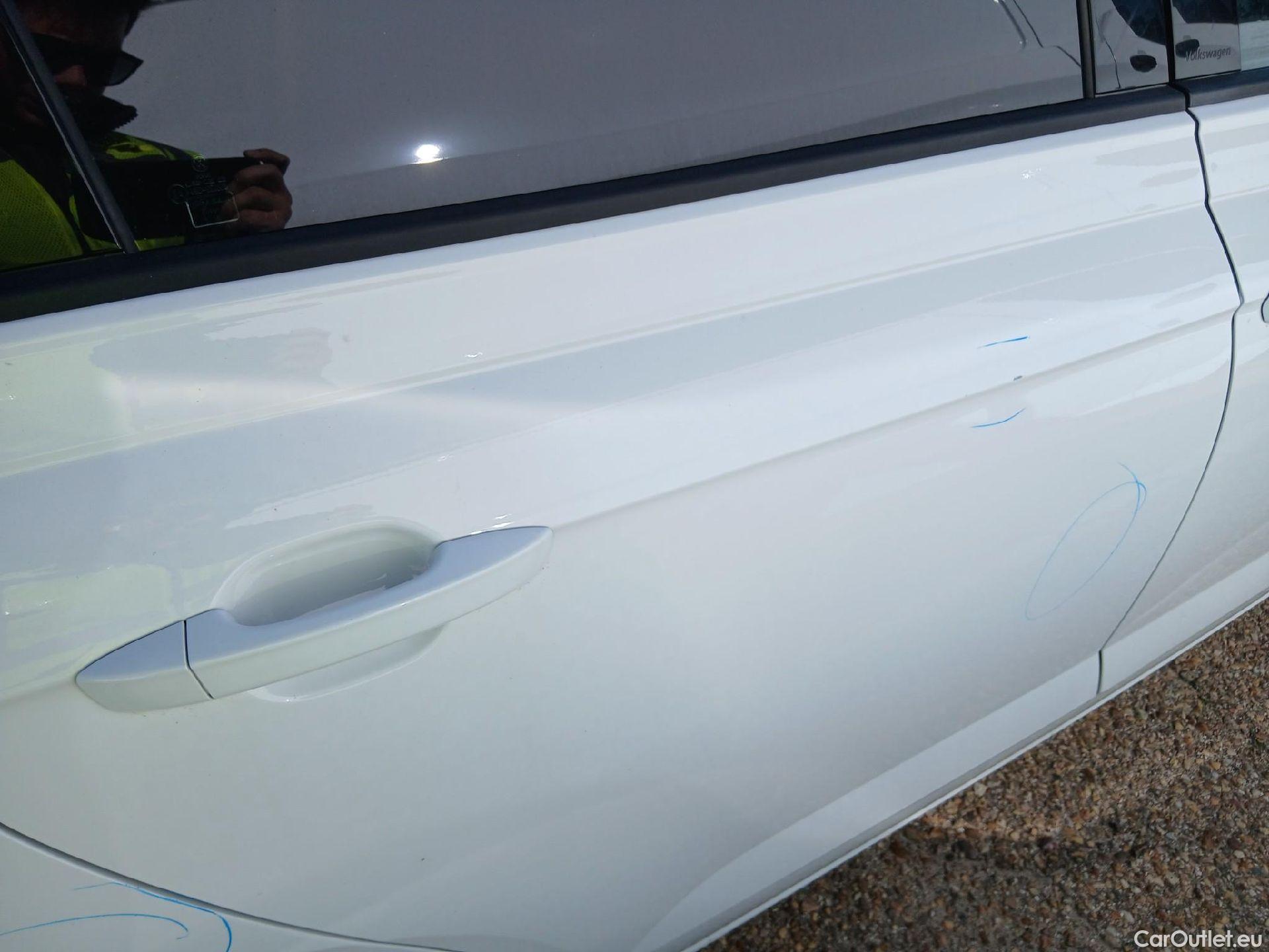  Volkswagen  Polo VOLKSWAGEN  / 2021 / 5P / berlina con portón Life 1.0 TSI 70kW (95CV) #18