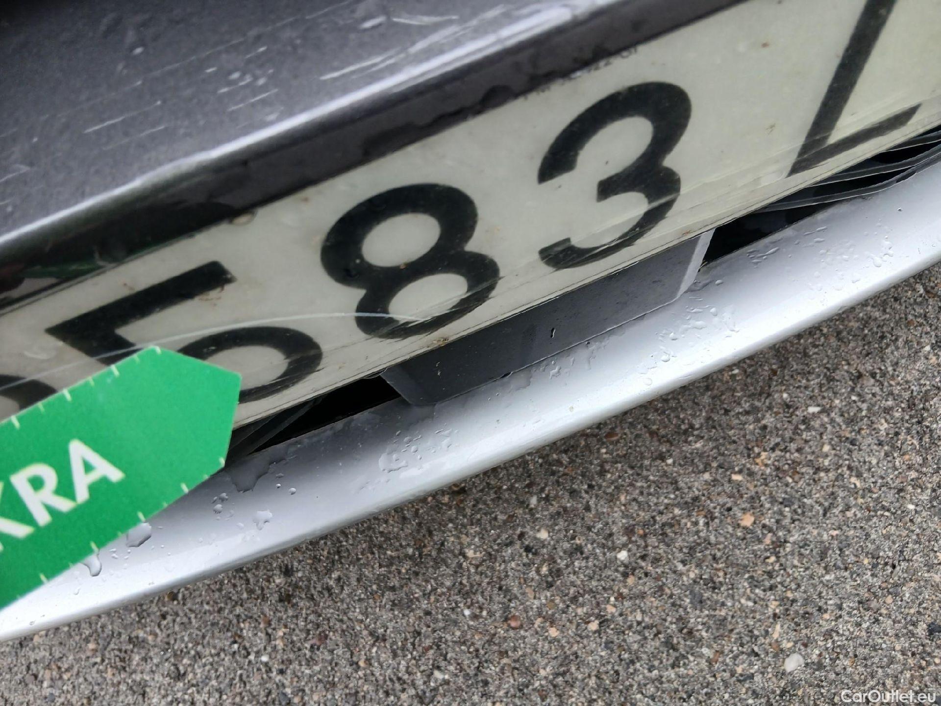  Peugeot  3008 PEUGEOT  Hybrid / 2020 / 5P / todoterreno 225 e-EAT8 Allure Pack #14