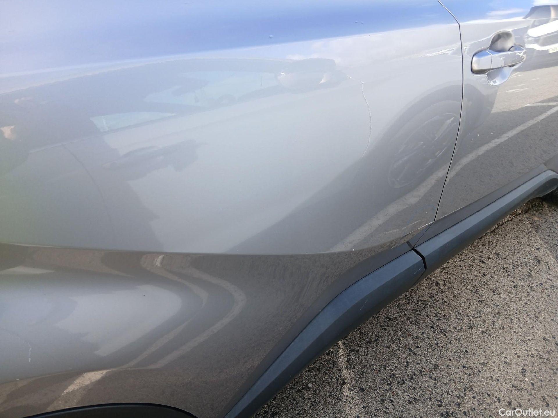  Toyota  C-HR TOYOTA  / 2016 / 5P / todoterreno 1.8 125H Advance (CX) #27