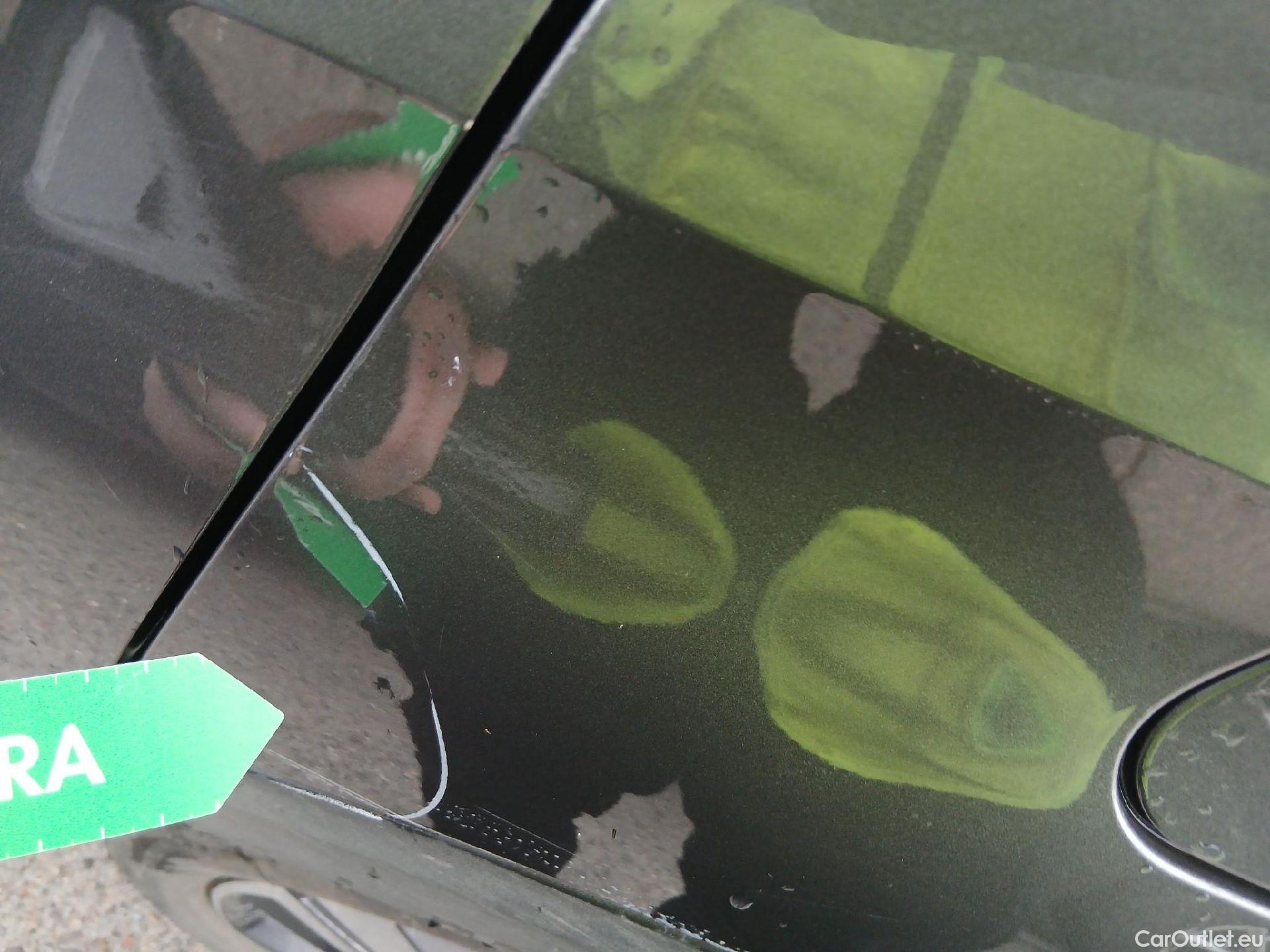  Peugeot  3008 PEUGEOT  Hybrid / 2020 / 5P / todoterreno 225 e-EAT8 Allure Pack #21