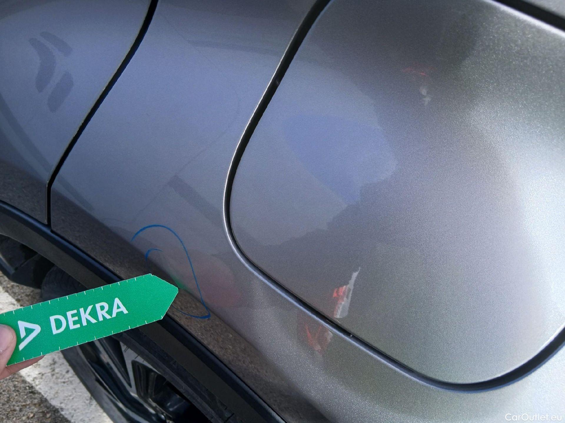  Toyota  C-HR TOYOTA  / 2016 / 5P / todoterreno 1.8 125H Advance (CX) #20