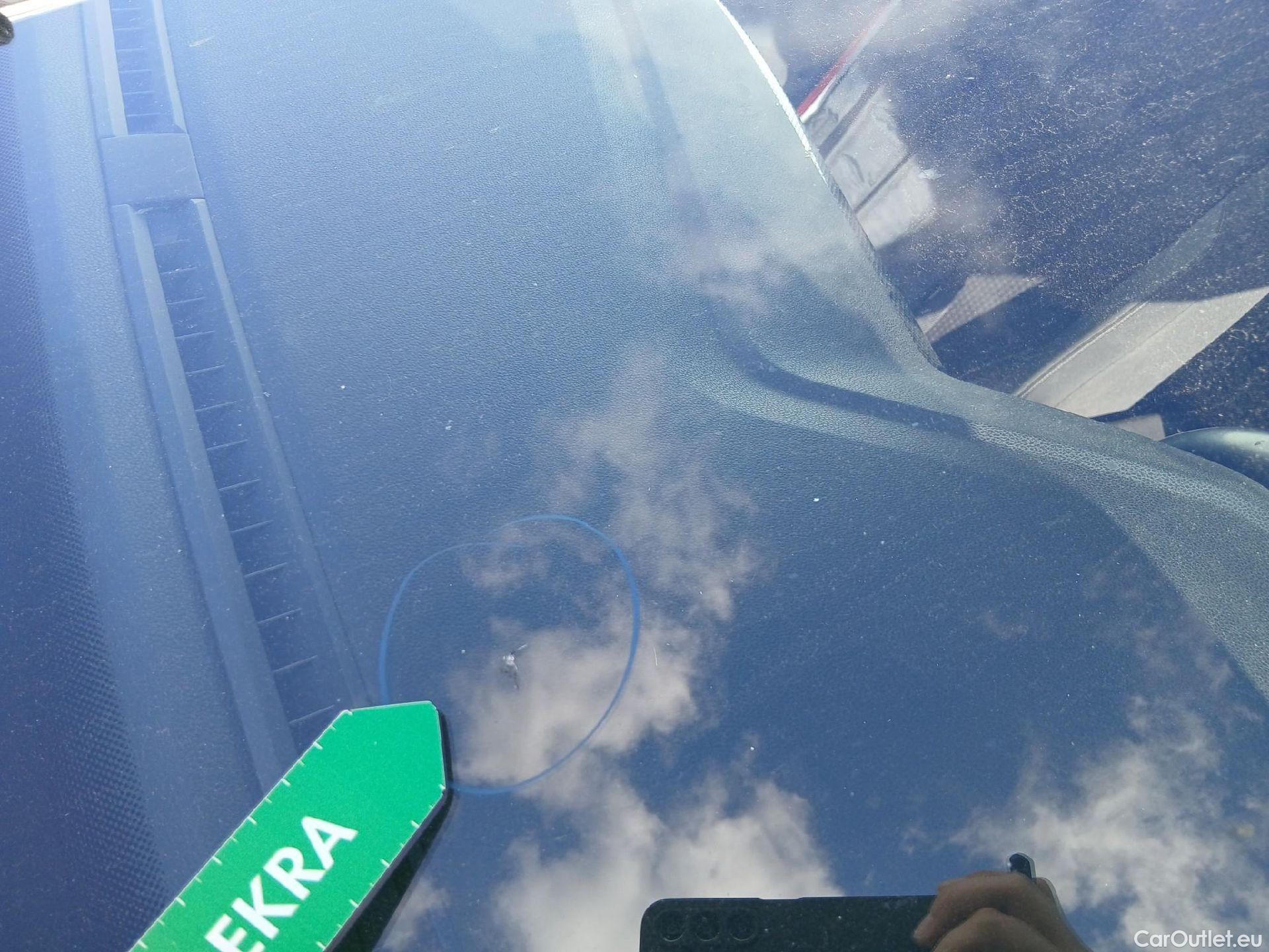  Volkswagen  Polo VOLKSWAGEN  / 2021 / 5P / berlina con portón Life 1.0 TSI 70kW (95CV) #6