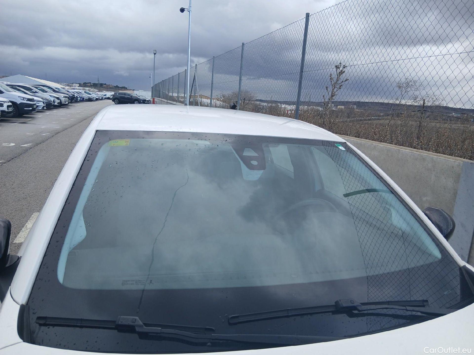  Opel  Corsa OPEL  / 2019 / 5P / berlina con portón 1.2T XHL 74kW (100CV) Edition #6