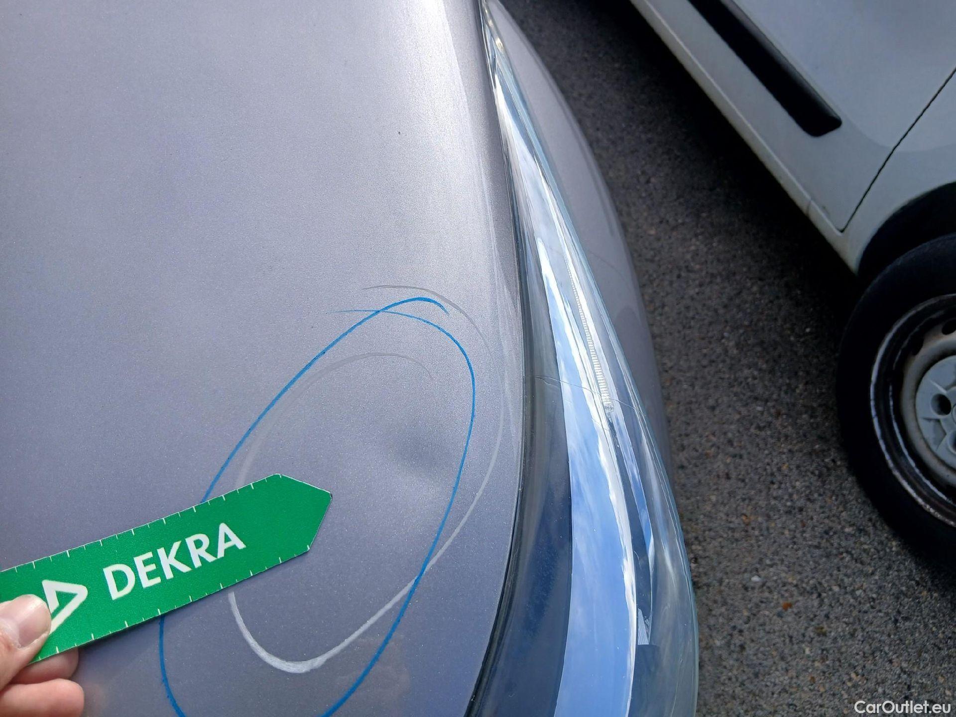  Toyota  C-HR TOYOTA  / 2016 / 5P / todoterreno 1.8 125H Advance (CX) #8