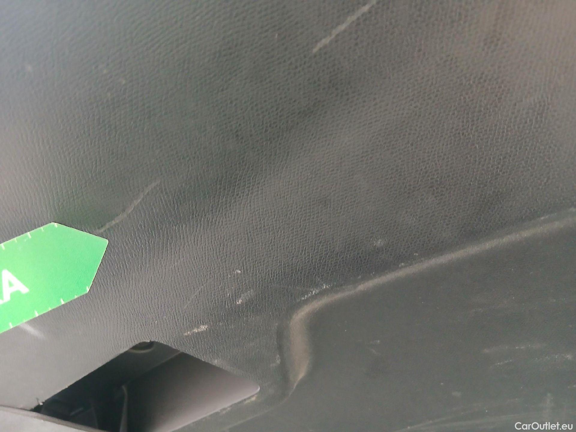  Peugeot  3008 PEUGEOT  Hybrid / 2020 / 5P / todoterreno 225 e-EAT8 Allure Pack #7