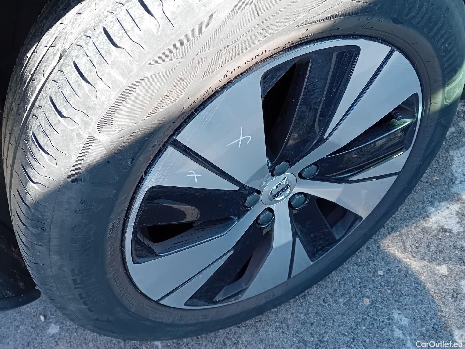  Volvo  XC 40 VOLVO XC40 / 2017 / 5P / todoterreno 1.5 T4 Twin Recharge Inscription Ex Auto #26