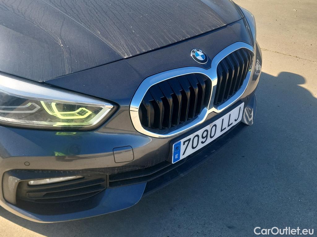  Bmw  Serie 1 BMW  / 2019 / 5P / berlina con portón 118i #31