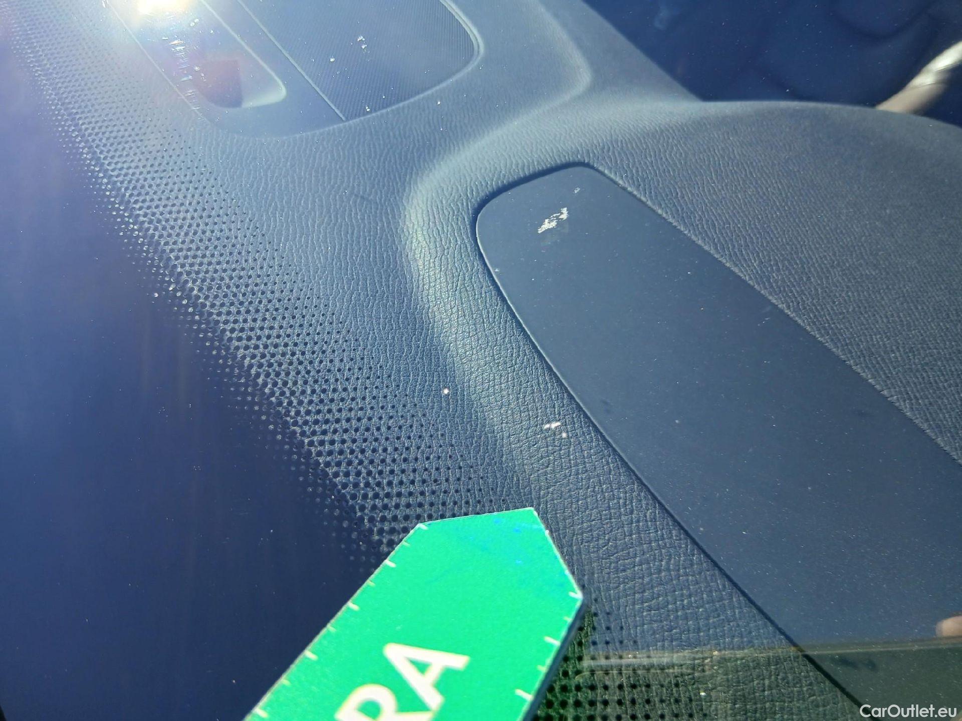  Volvo  XC90 VOLVO  / 2019 / 5P / todoterreno 2.0 B5 D5 AWD Business Plus Auto (CX) #4