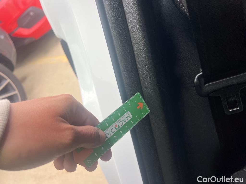  Hyundai  Tucson HYUNDAI  / 2018 / 5P / todoterreno 1.6 CRDI 85kW (116CV) 48V SLE 4X2(SP)(SL) #23