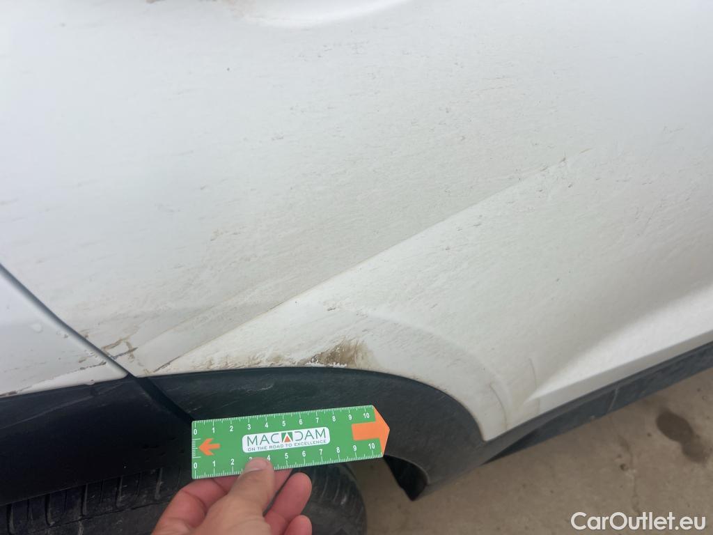  Hyundai  Tucson HYUNDAI  / 2018 / 5P / todoterreno 1.6 CRDI 85kW (116CV) 48V SLE 4X2(SP)(SL) #5