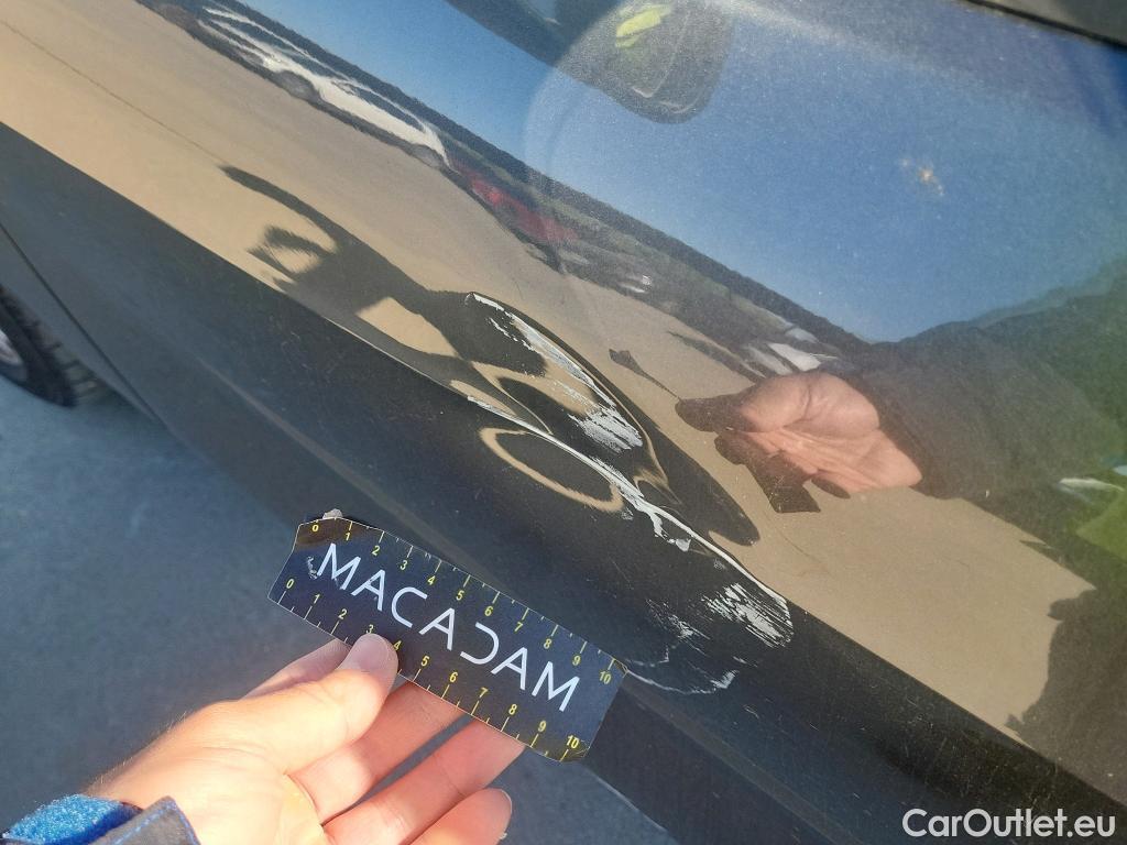  Bmw  Serie 1 BMW  / 2019 / 5P / berlina con portón 118i #4