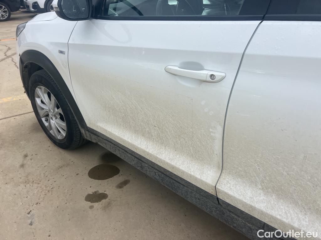  Hyundai  Tucson HYUNDAI  / 2018 / 5P / todoterreno 1.6 CRDI 85kW (116CV) 48V SLE 4X2(SP)(SL) #9