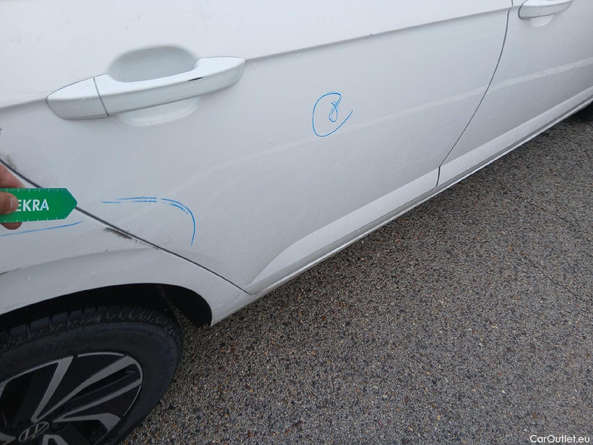  Volkswagen  Polo VOLKSWAGEN  / 2021 / 5P / berlina con portón Life 1.0 TSI 70kW (95CV) #18