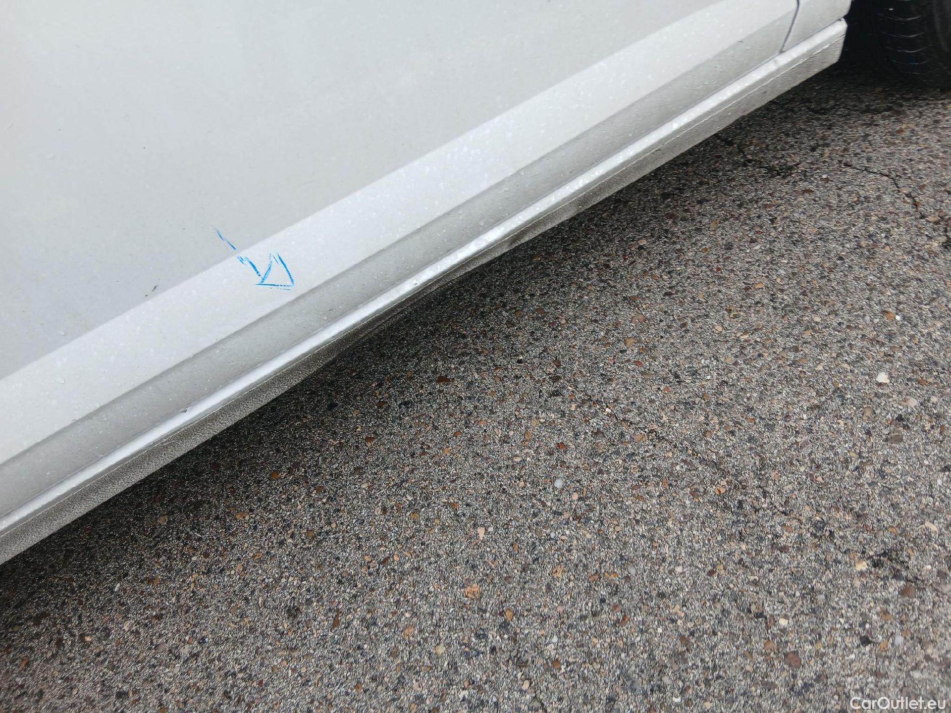  Volkswagen  Polo VOLKSWAGEN  / 2021 / 5P / berlina con portón Life 1.0 TSI 70kW (95CV) #21