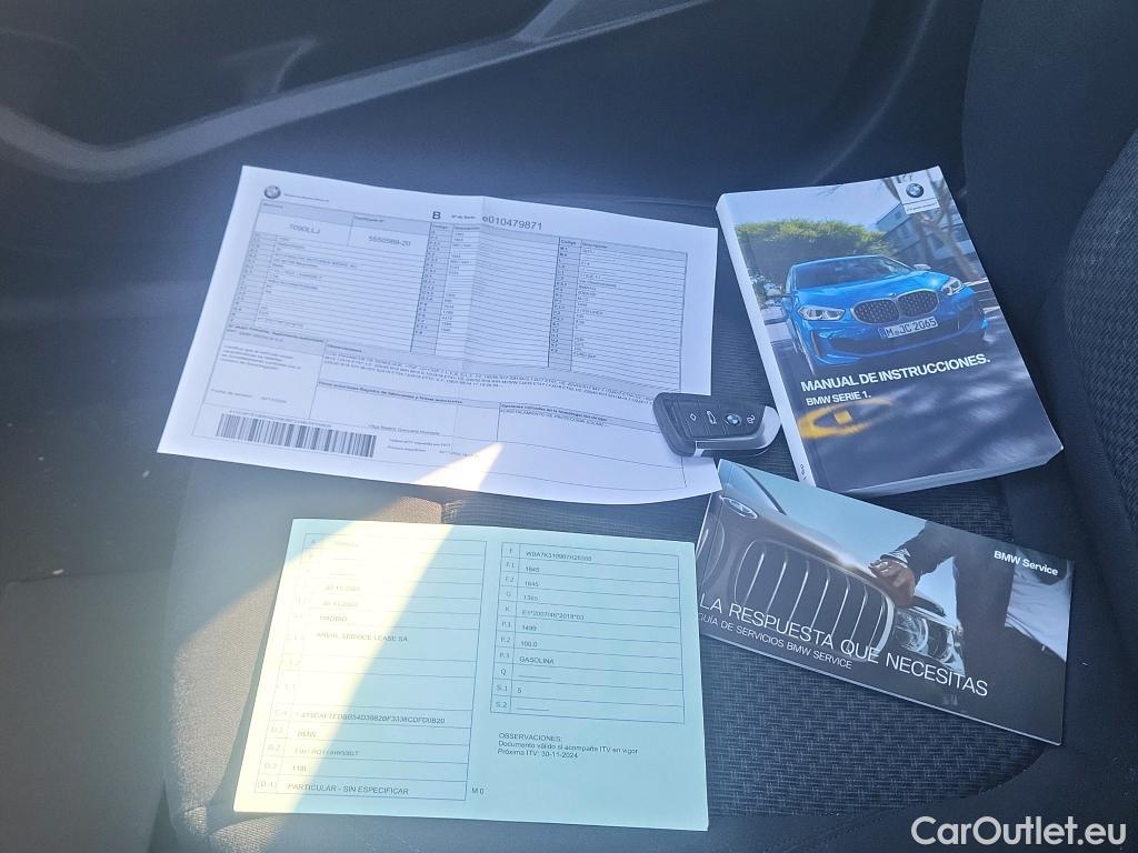  Bmw  Serie 1 BMW  / 2019 / 5P / berlina con portón 118i #1