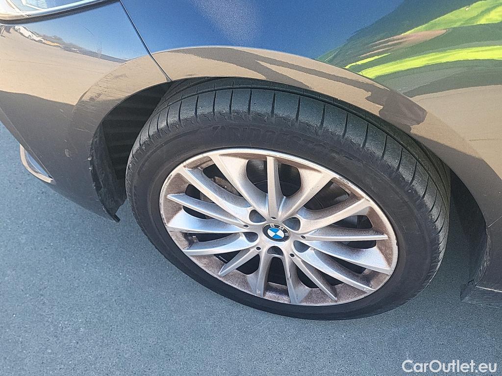  Bmw  Serie 1 BMW  / 2019 / 5P / berlina con portón 118i #13