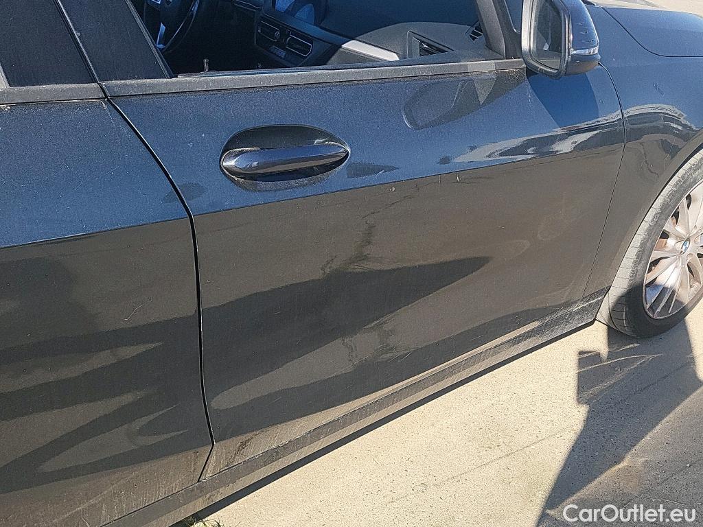  Bmw  Serie 1 BMW  / 2019 / 5P / berlina con portón 118i #5