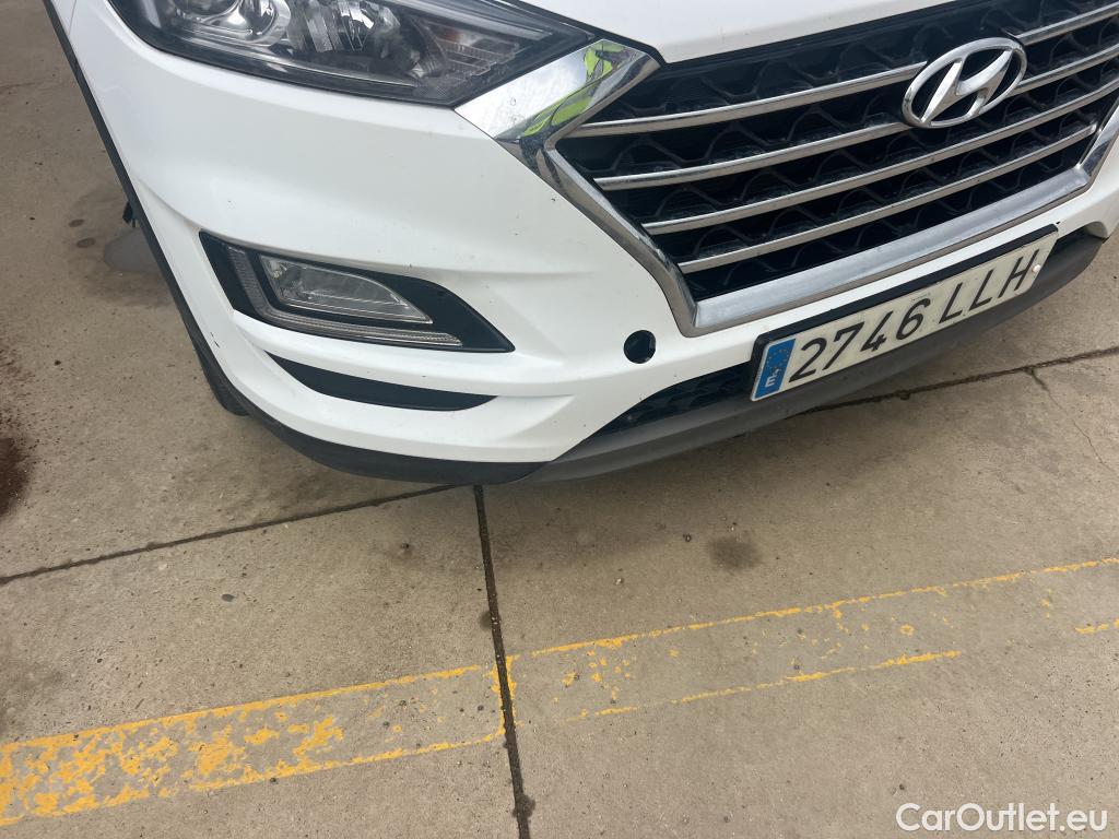  Hyundai  Tucson HYUNDAI  / 2018 / 5P / todoterreno 1.6 CRDI 85kW (116CV) 48V SLE 4X2(SP)(SL) #30