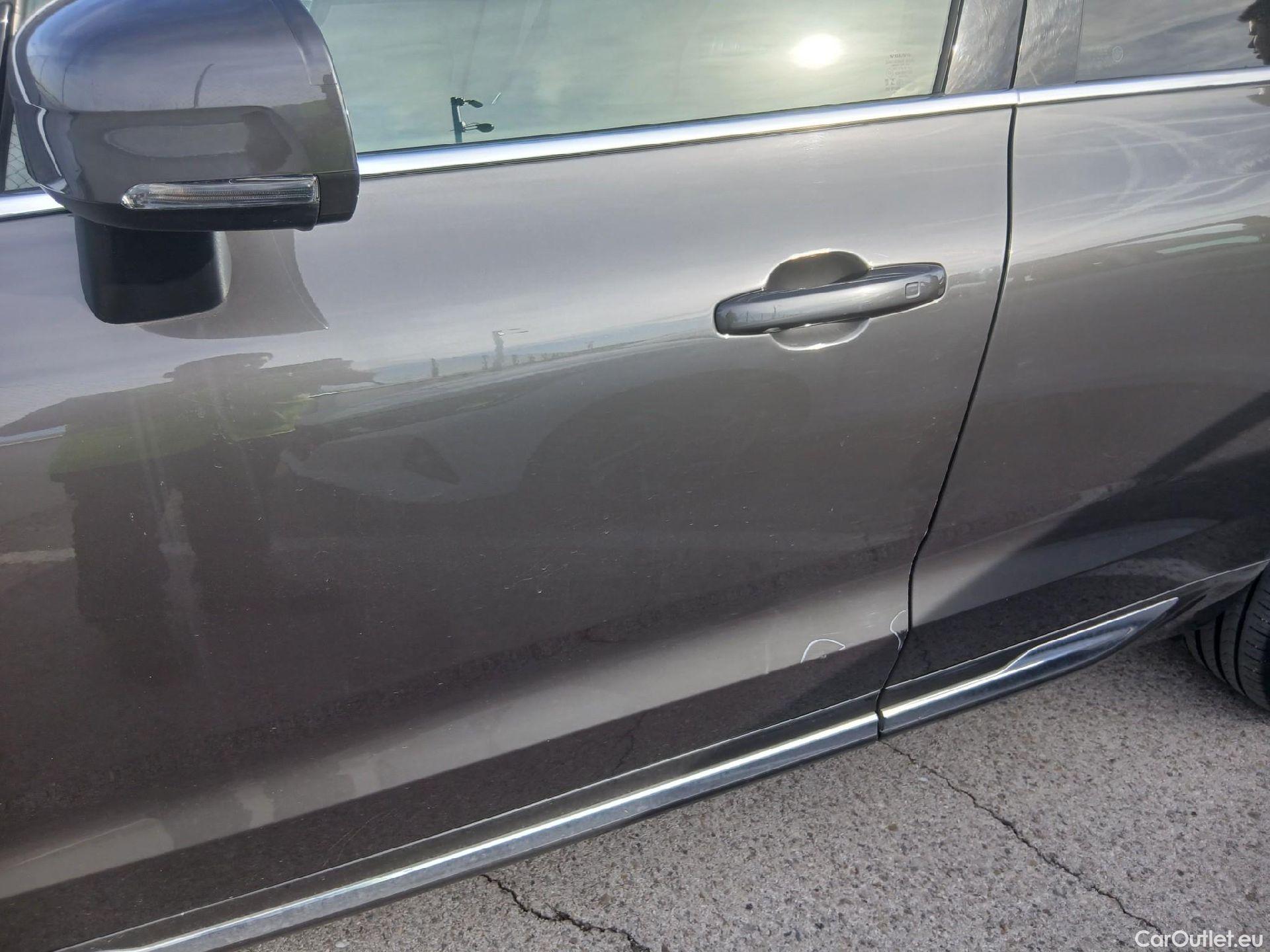  Volvo  XC60 VOLVO  / 2017 / 5P / todoterreno 2.0 B4 D Inscription Auto #17