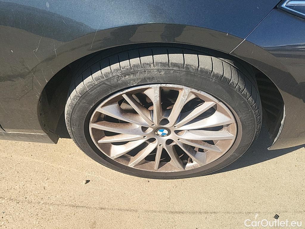  Bmw  Serie 1 BMW  / 2019 / 5P / berlina con portón 118i #15