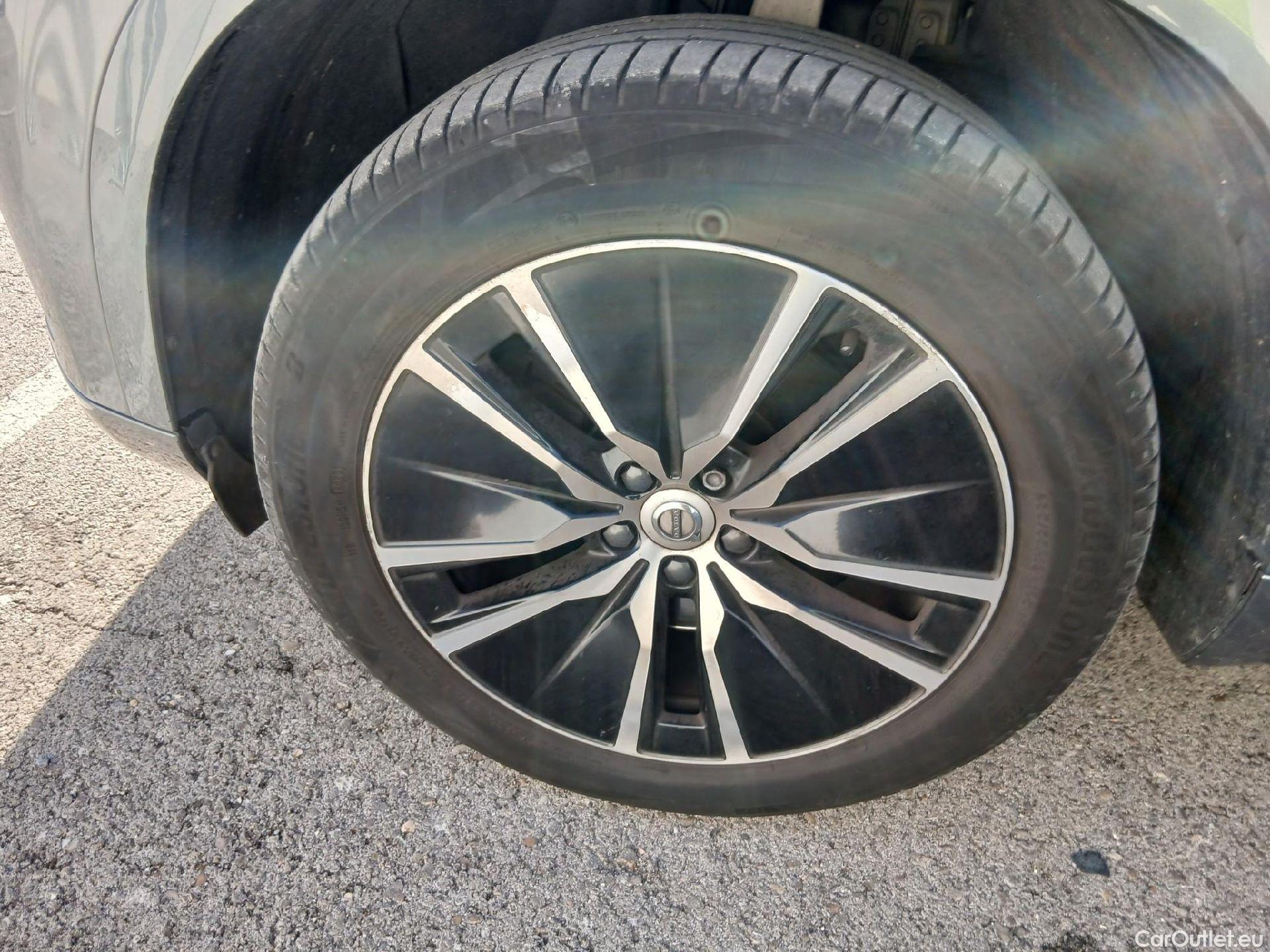  Volvo  XC90 VOLVO  / 2019 / 5P / todoterreno 2.0 B5 D5 AWD Business Plus Auto (CX) #13